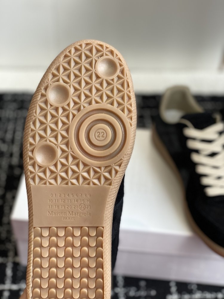 Кроссовки фото 9