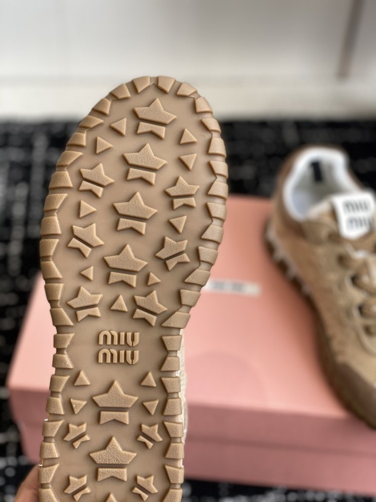 Кроссовки фото 9