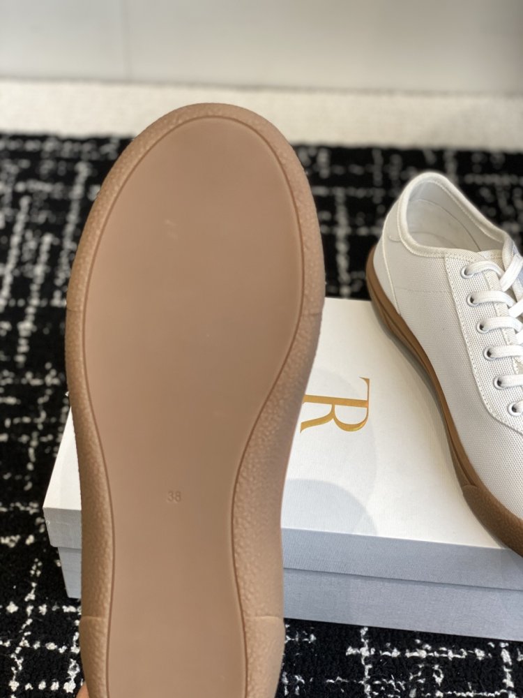 Кроссовки фото 9