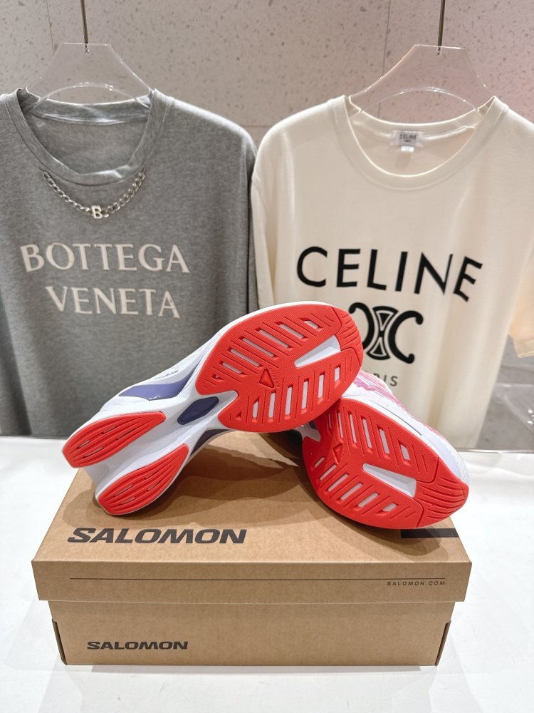 Кросівки фото 9