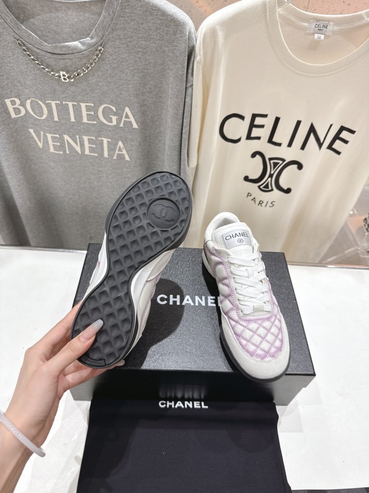 Кросівки фото 9