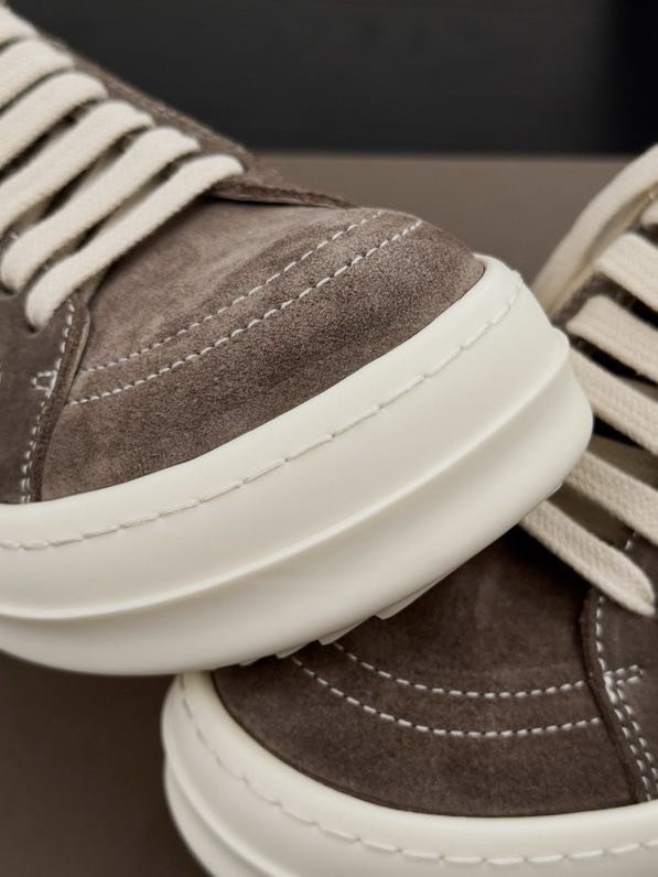 Кросівки фото 9