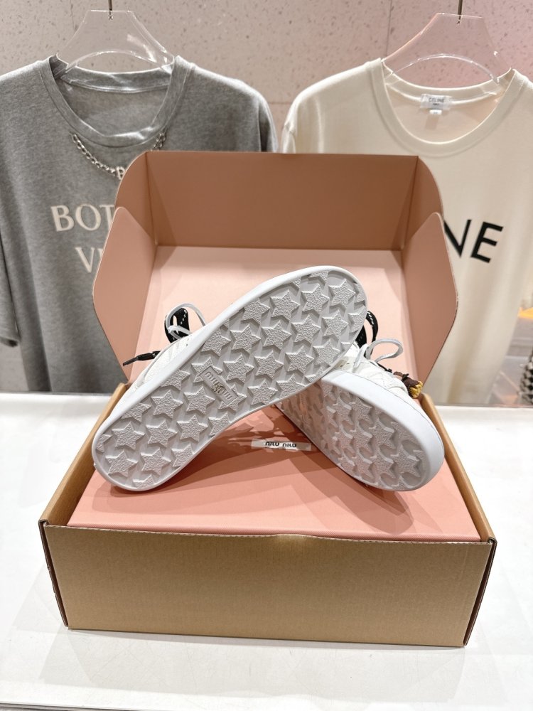 Кроссовки фото 9