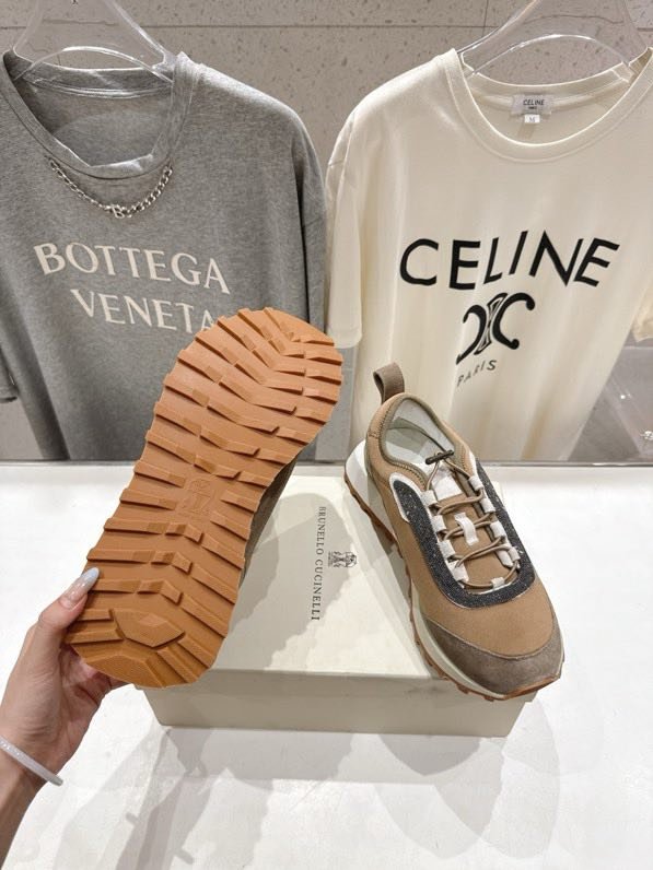 Кроссовки фото 9