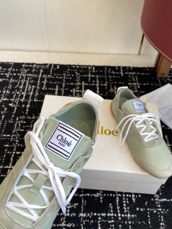 Кросівки фото 9