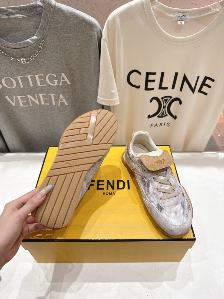 Кроссовки фото 9