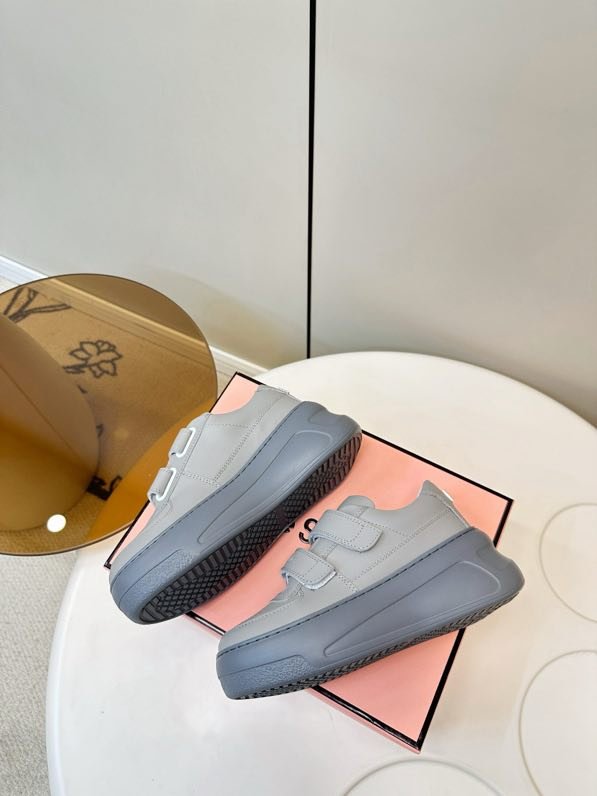 Кроссовки фото 9