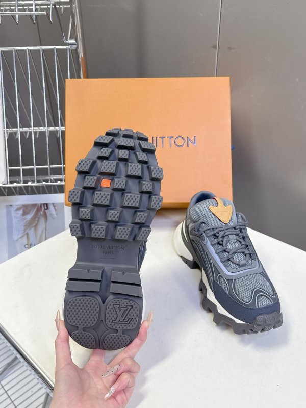 Кроссовки фото 9