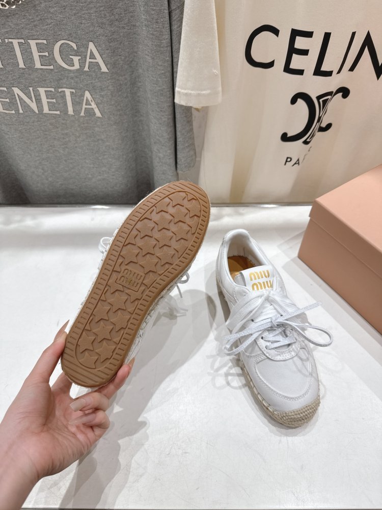 Кроссовки фото 9