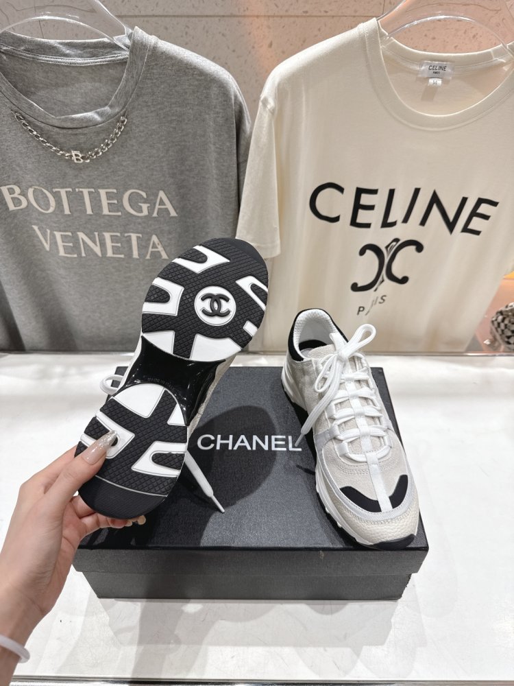 Кроссовки фото 9