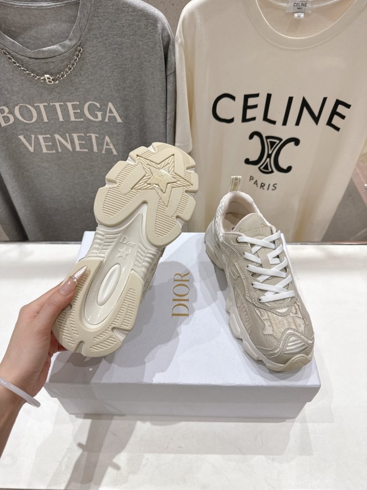 Кроссовки фото 9