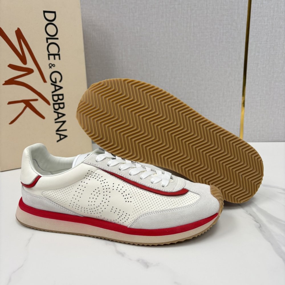 Кросівки фото 9