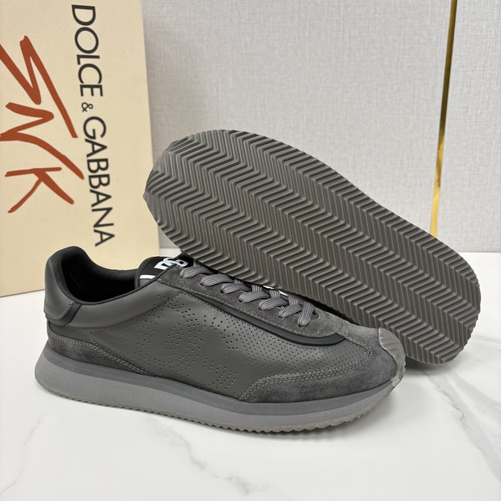 Кросівки фото 9