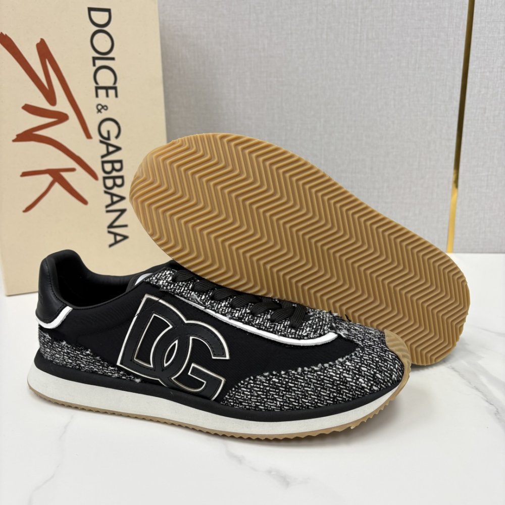 Кросівки фото 9