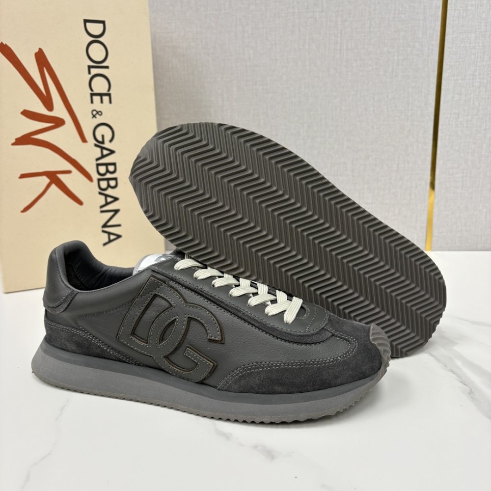 Кросівки фото 9