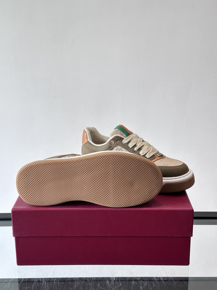 Кросівки фото 9