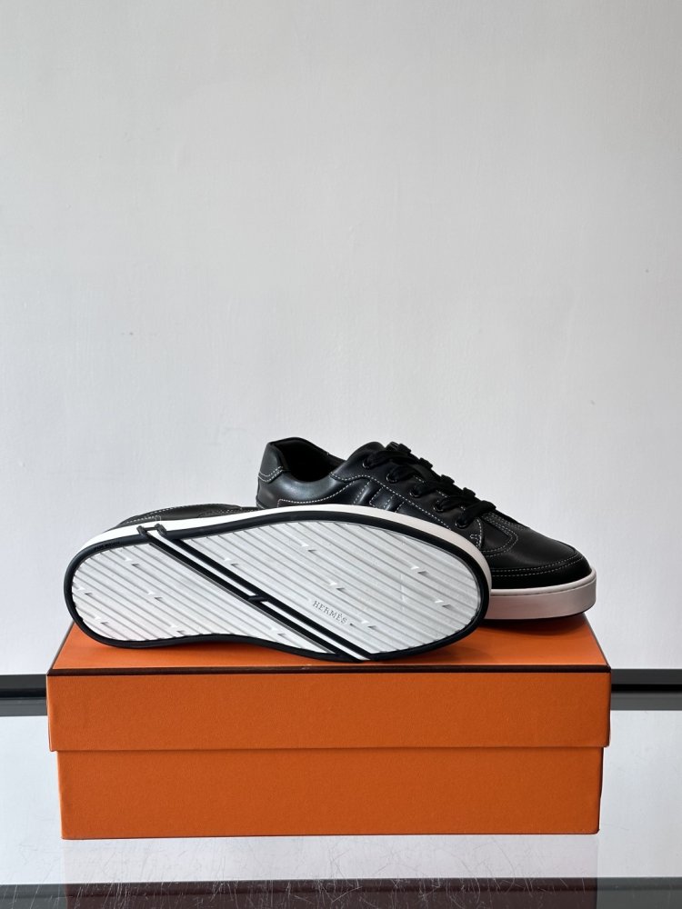 Кросівки фото 9