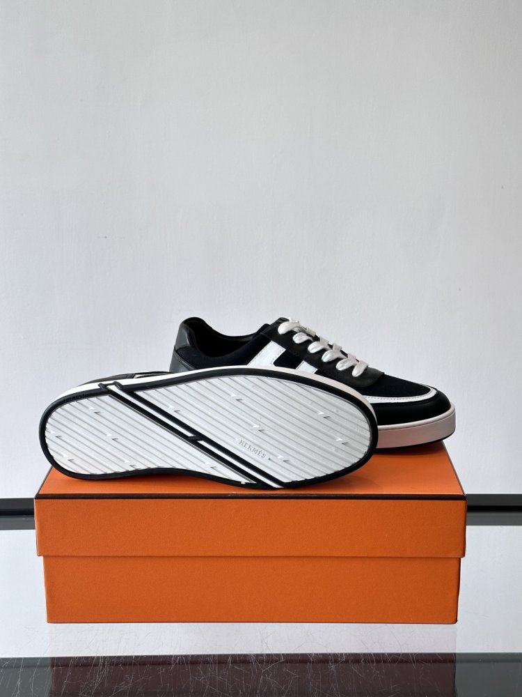 Кросівки фото 9