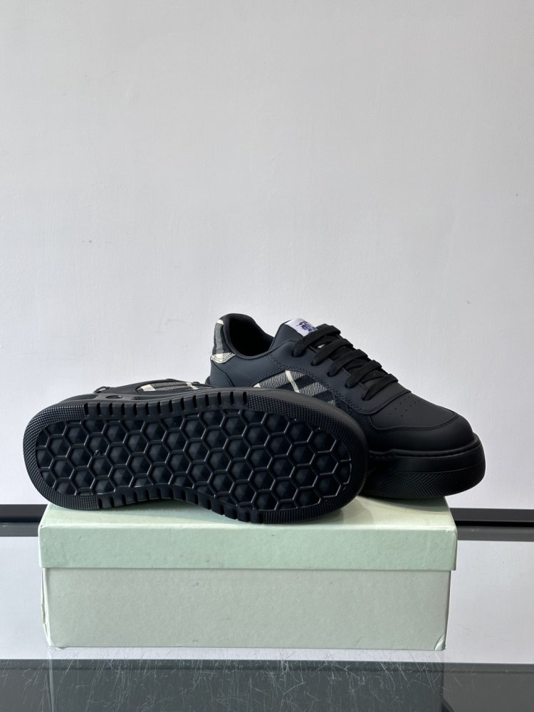 Кросівки фото 9