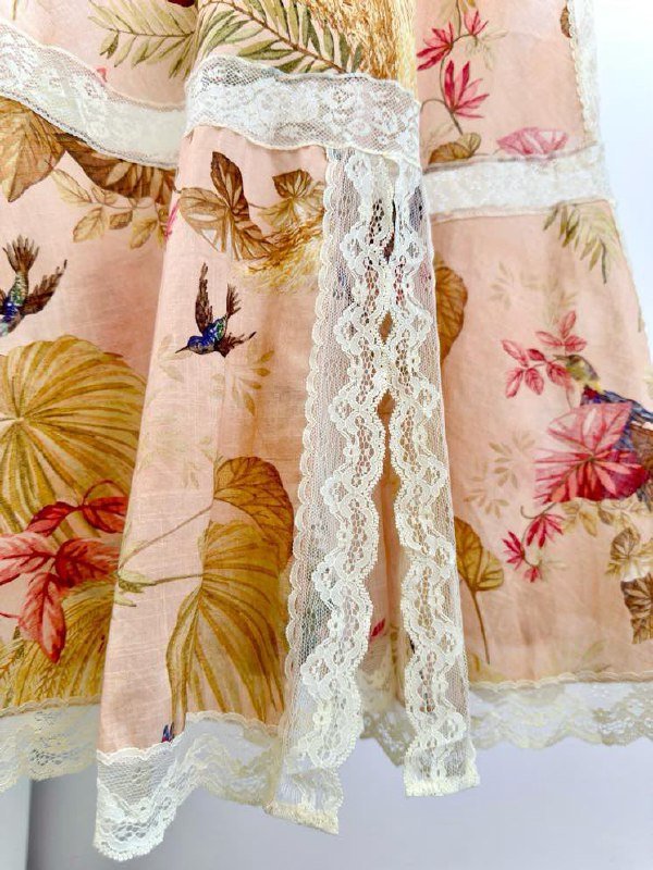 Кружевное платье миди CASCADIAN с вырезом фото 2