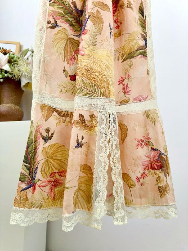 Кружевное платье миди CASCADIAN с вырезом фото 6