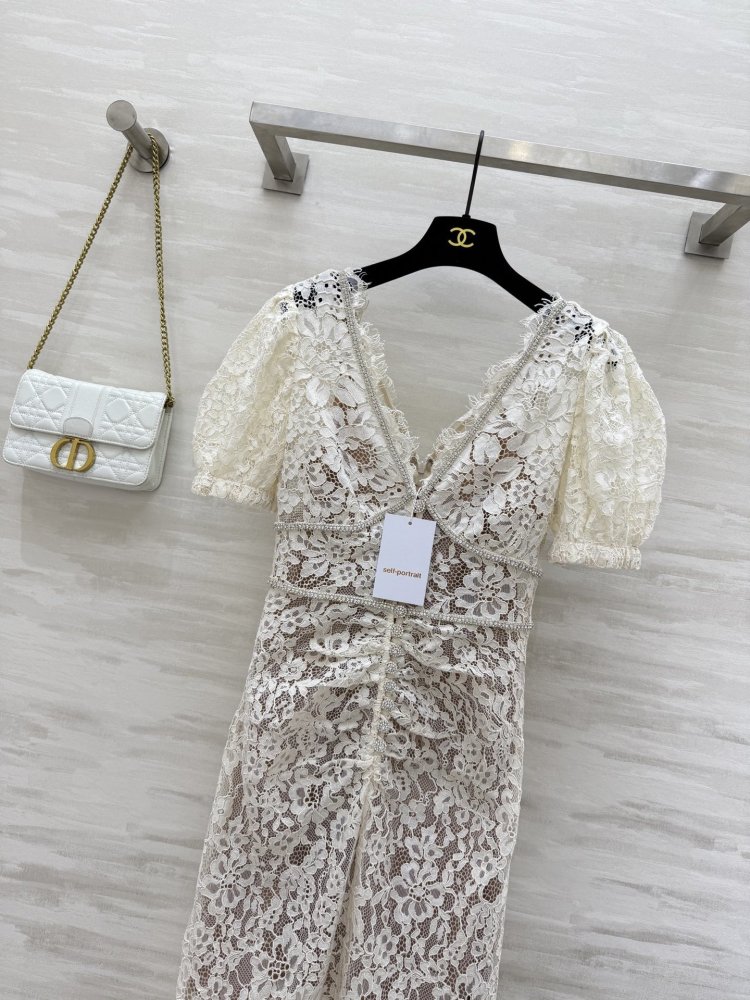 Кружевное платье с рукавами буфами фото 4