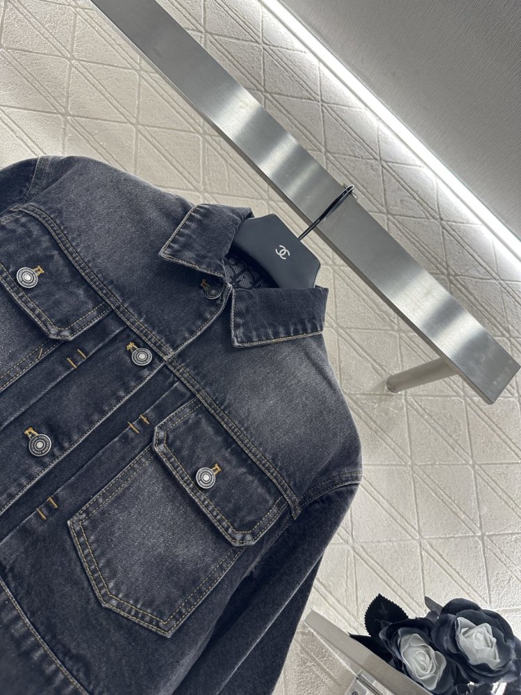 Куртка джинсовая женская фото 3