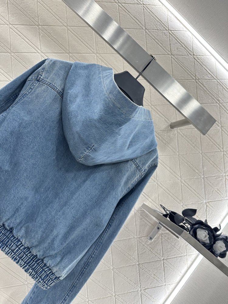 Куртка джинсовая женская фото 4