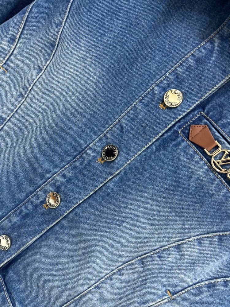 Куртка джинсовая фото 3