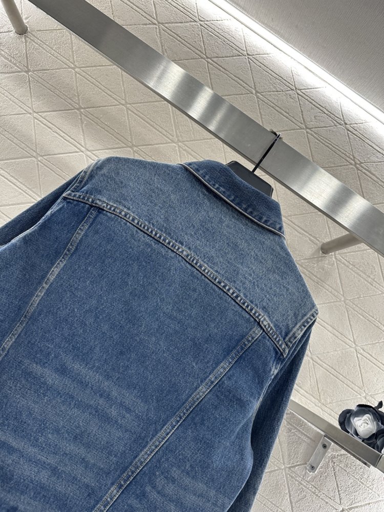 Куртка джинсова фото 4