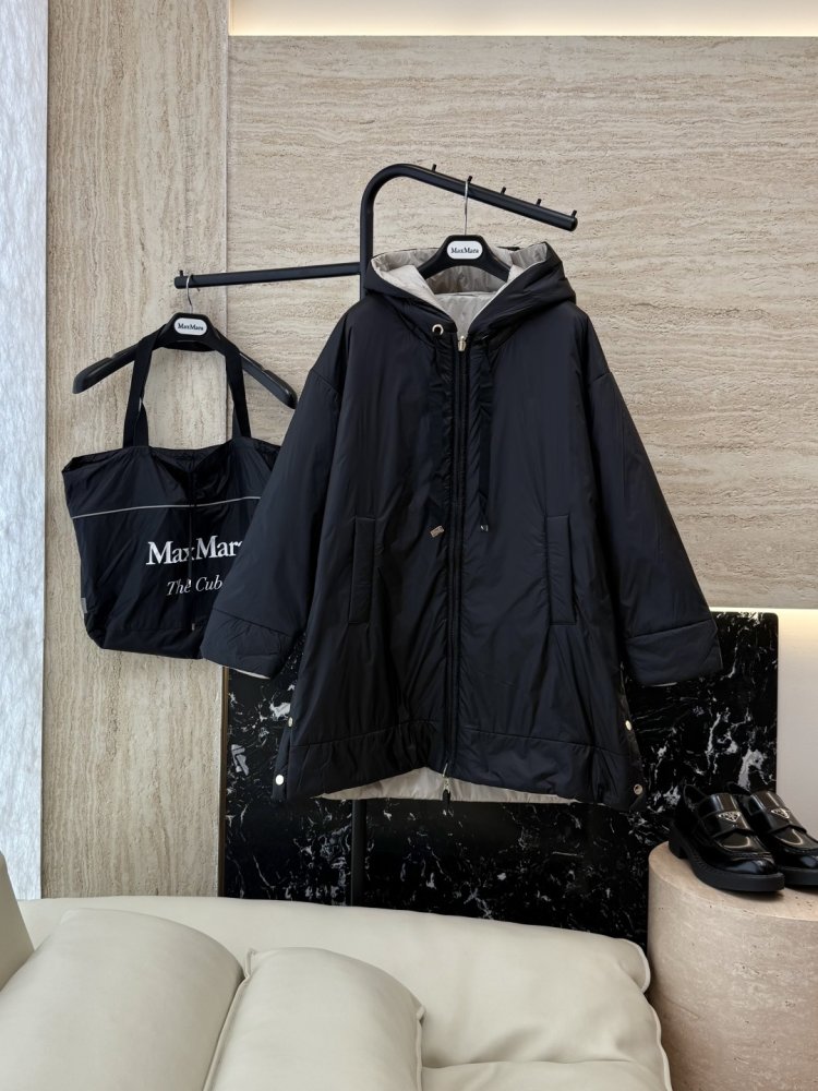 Куртка з верблюжої вовни