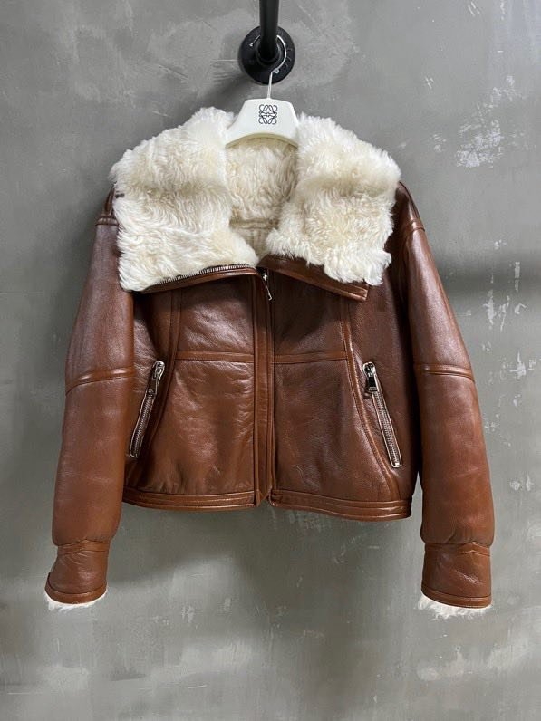 Jacket leather women's on fur