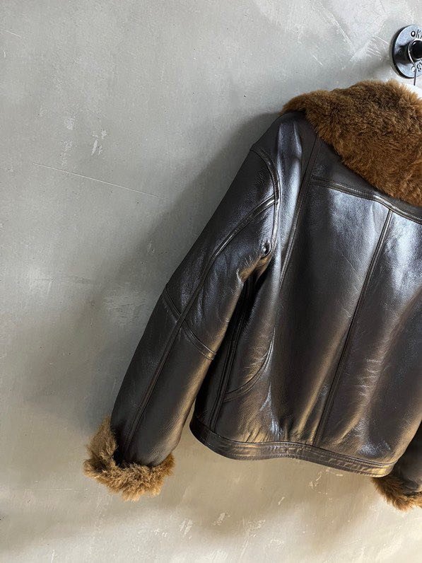 Jacket leather women's on fur фото 7