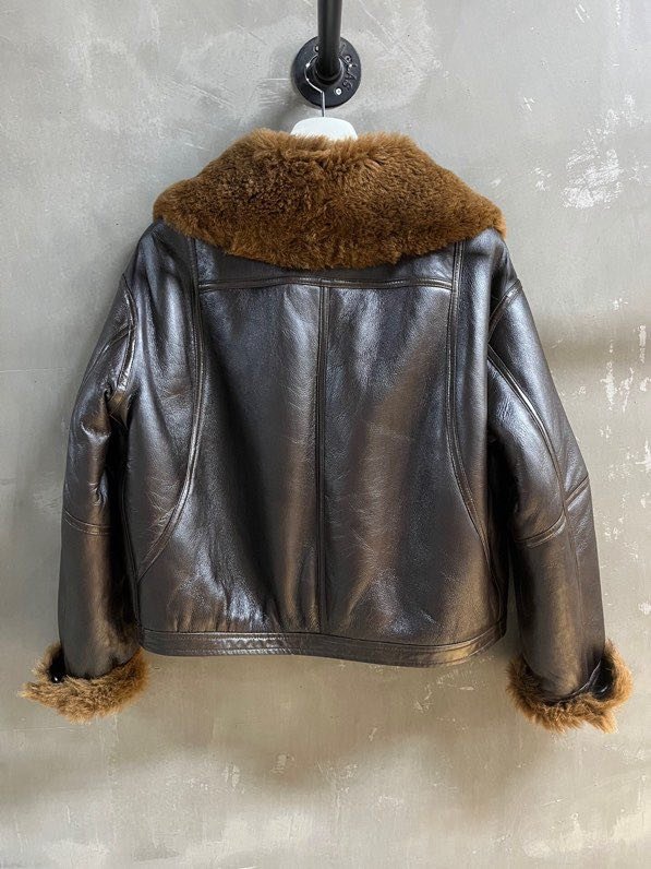 Jacket leather women's on fur фото 9