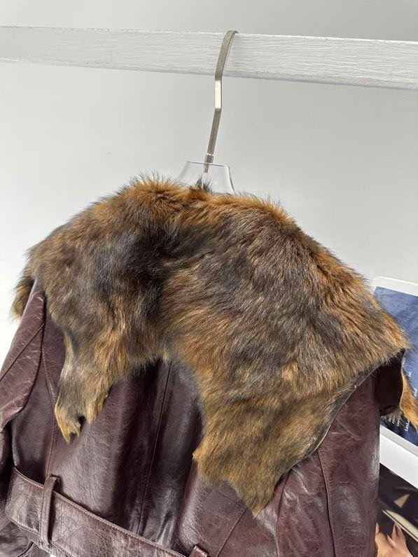 Jacket leather women's from fur collar фото 2