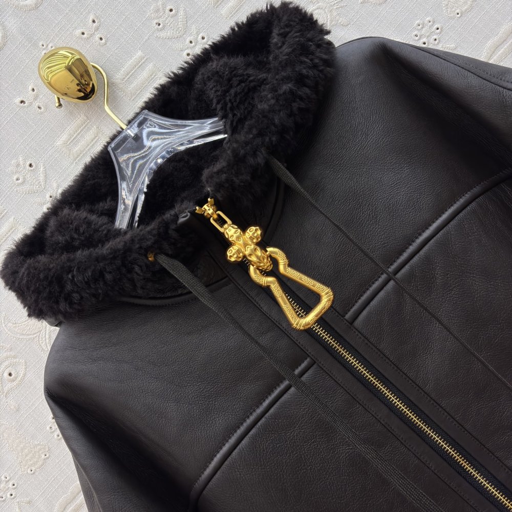 Куртка шкіряна жіноча зимова фото 6