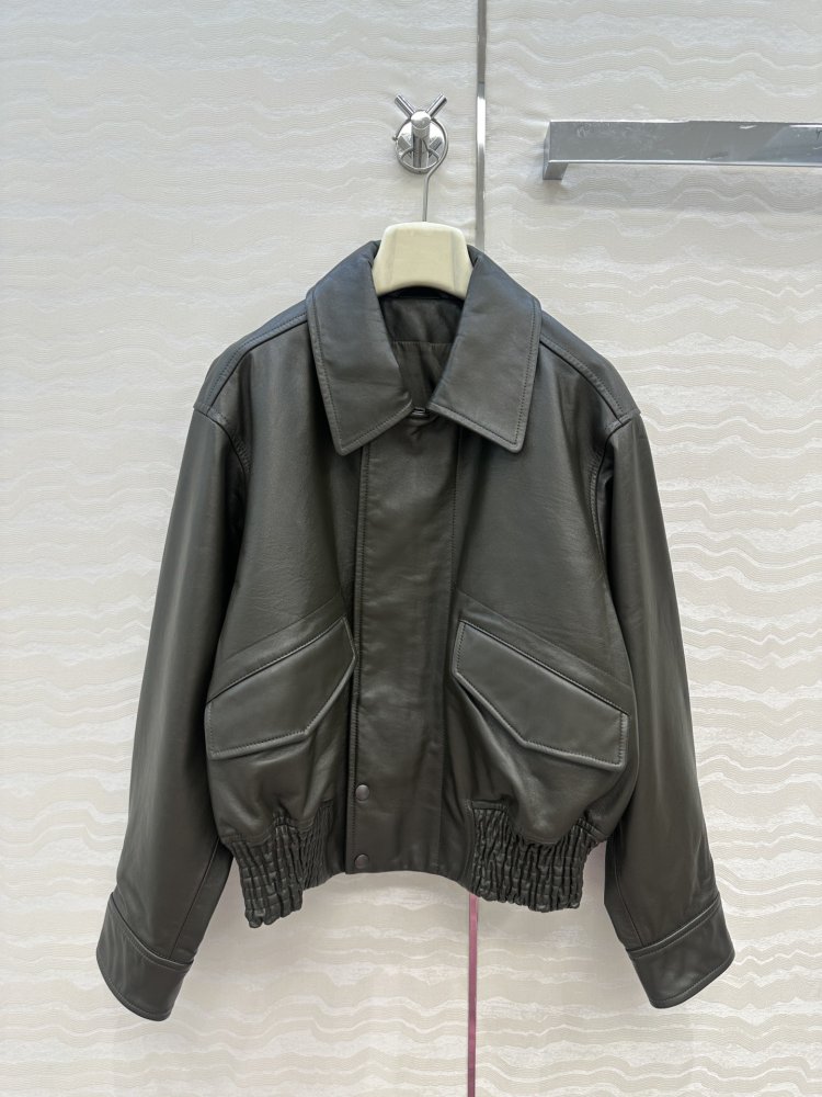 Куртка шкіряна жіноча