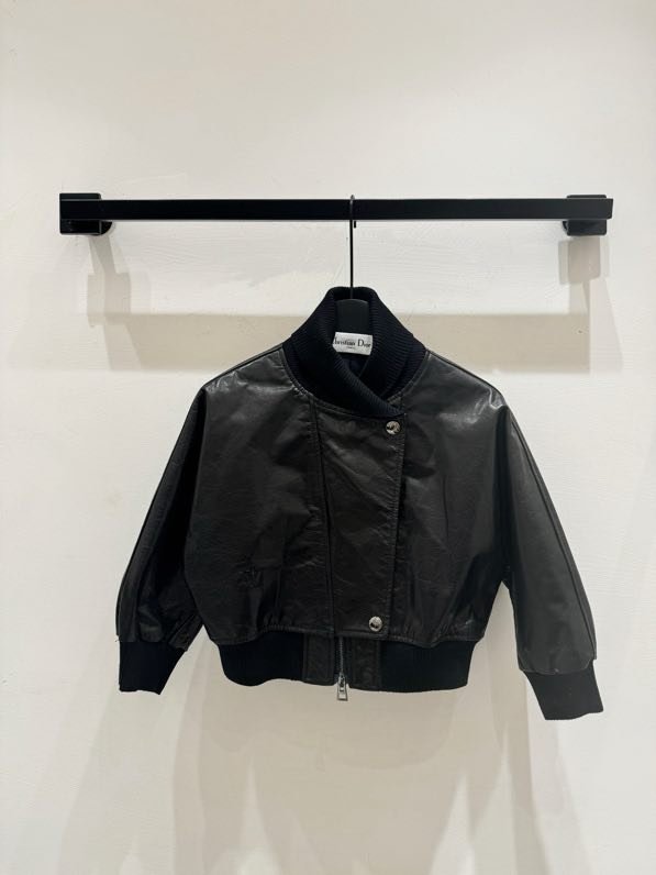 Куртка кожаная женская