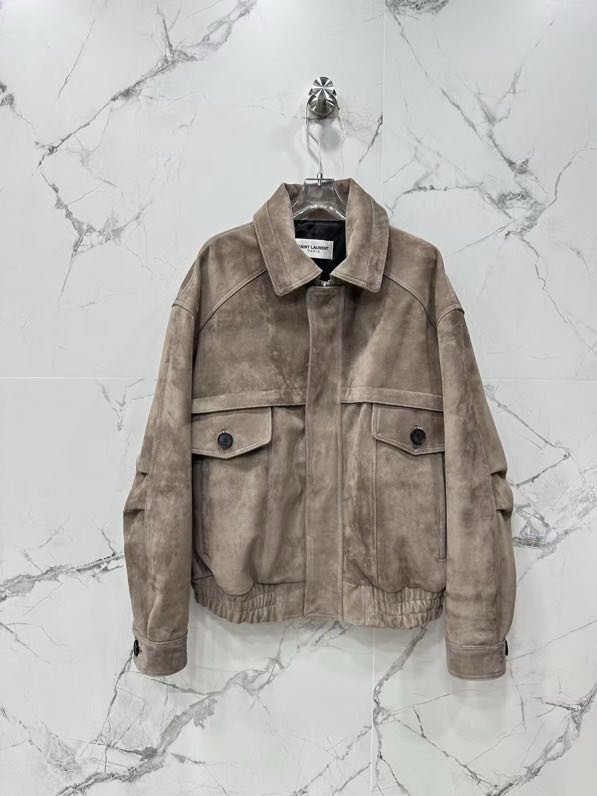 Куртка шкіряна жіноча