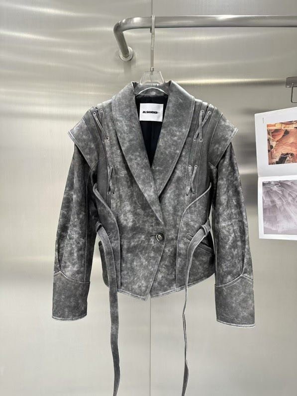 Куртка кожаная женская