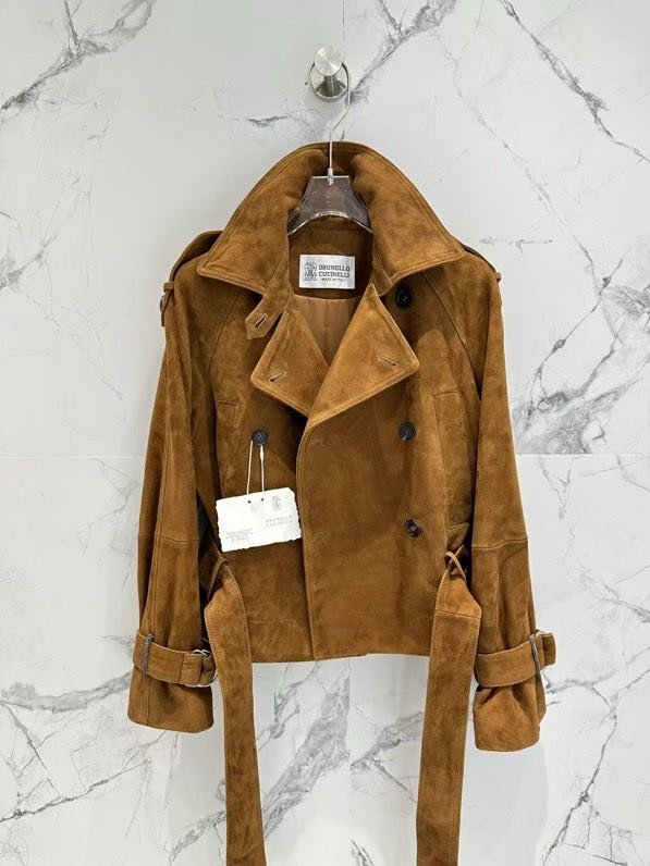 Куртка шкіряна жіноча