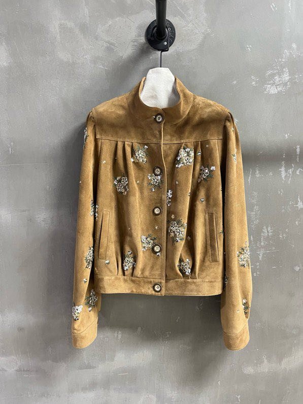 Куртка шкіряна жіноча