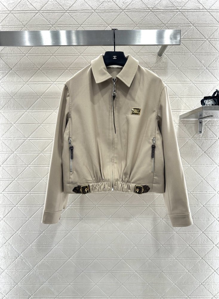 Куртка шкіряна жіноча