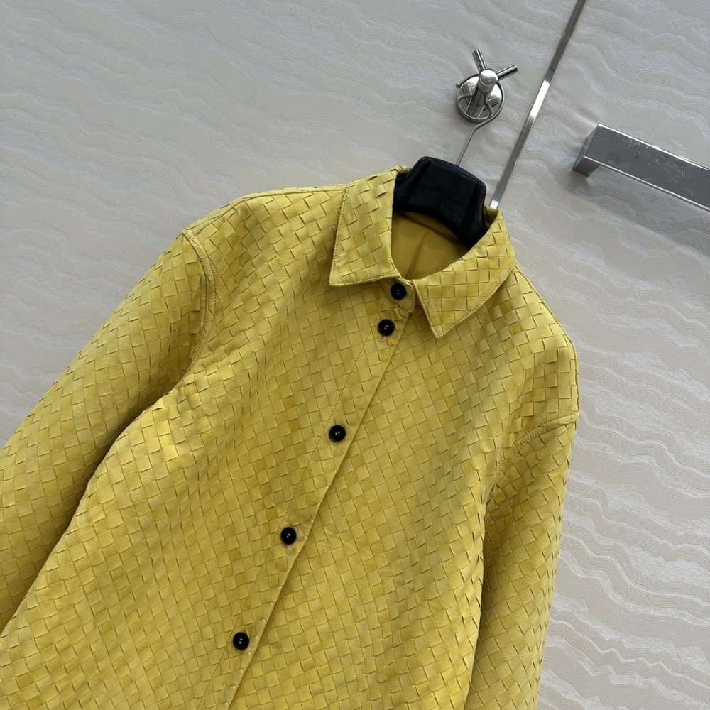 Куртка шкіряна жіноча фото 2