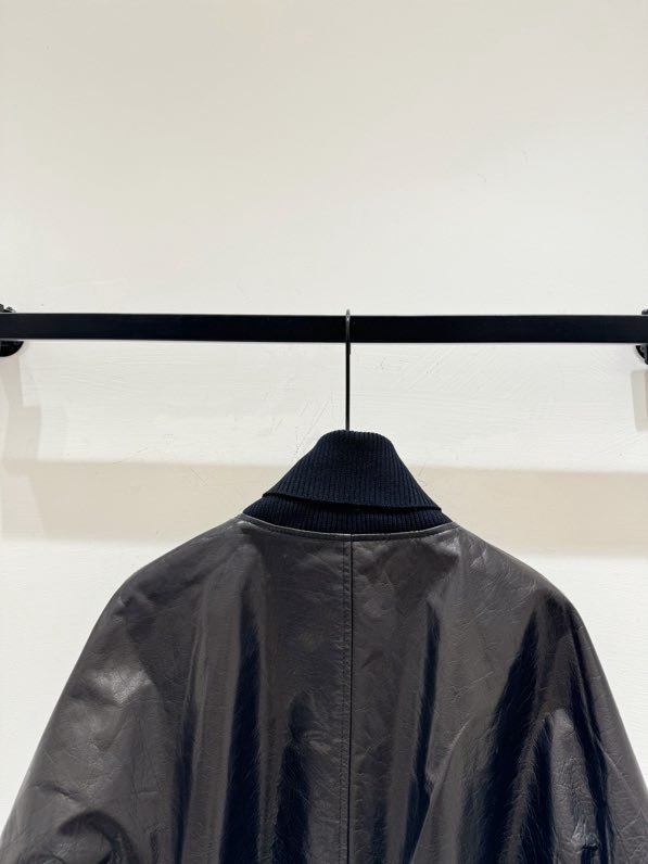 Куртка кожаная женская фото 2