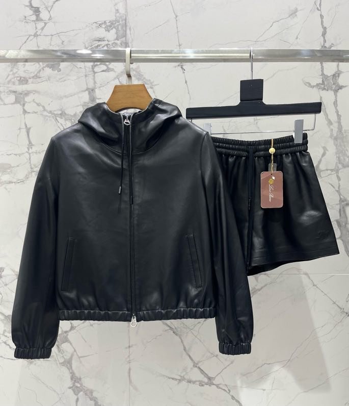 Куртка шкіряна жіноча фото 2
