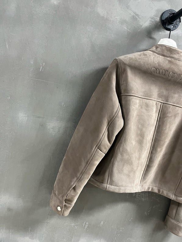 Куртка шкіряна жіноча фото 2