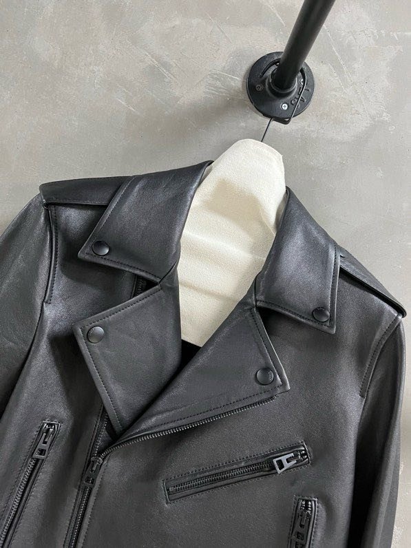 Куртка шкіряна жіноча фото 2