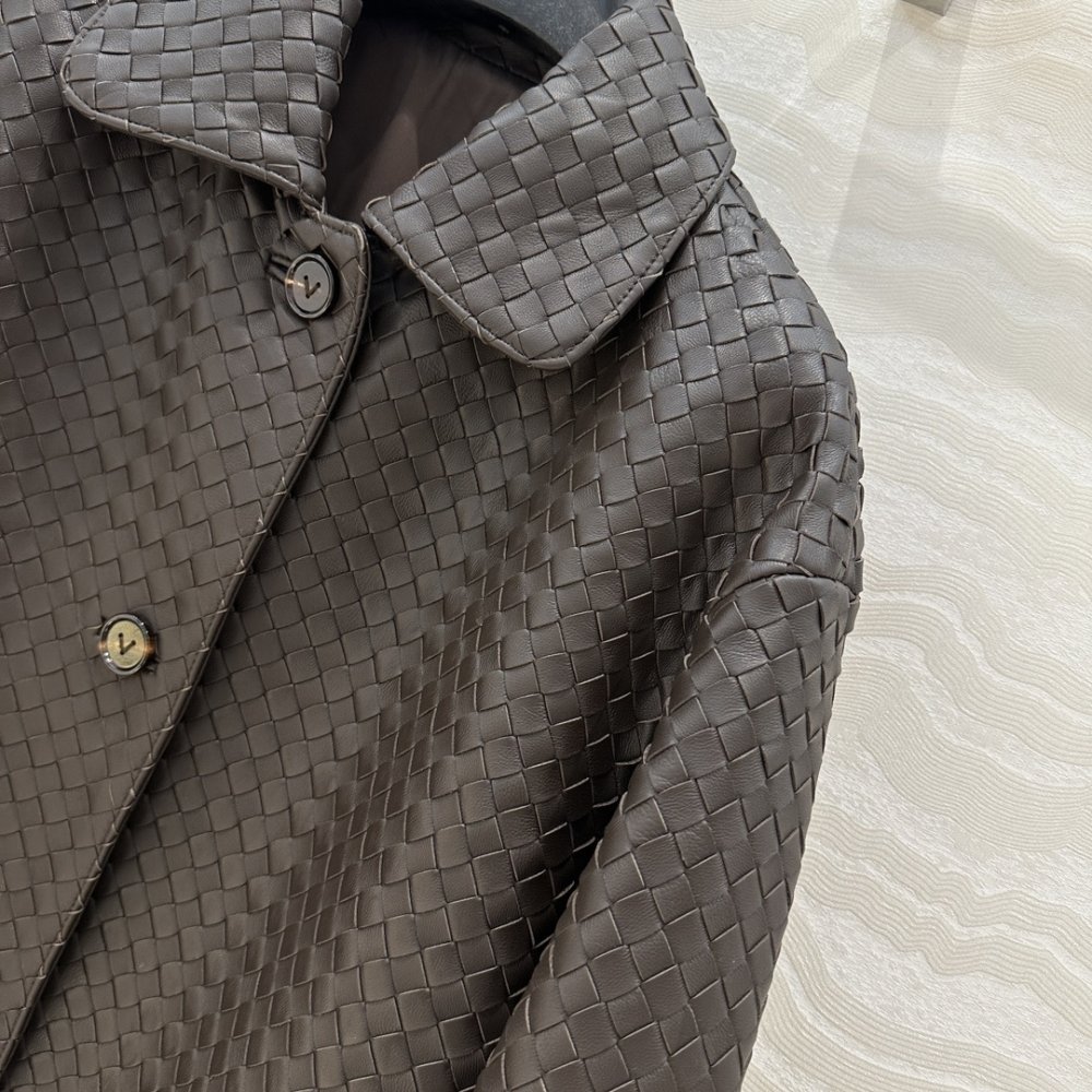 Куртка шкіряна жіноча фото 3