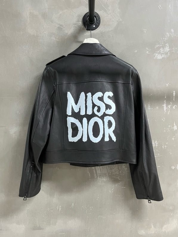 Куртка шкіряна жіноча фото 3